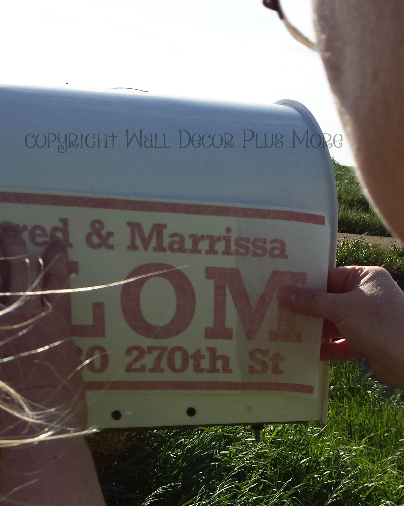 How to apply Vinyl Stickers using the Hinge Method with Mailbox Decals